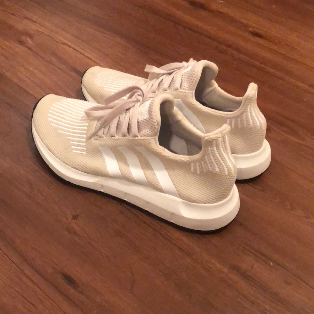Women’s Adidas Swift Run